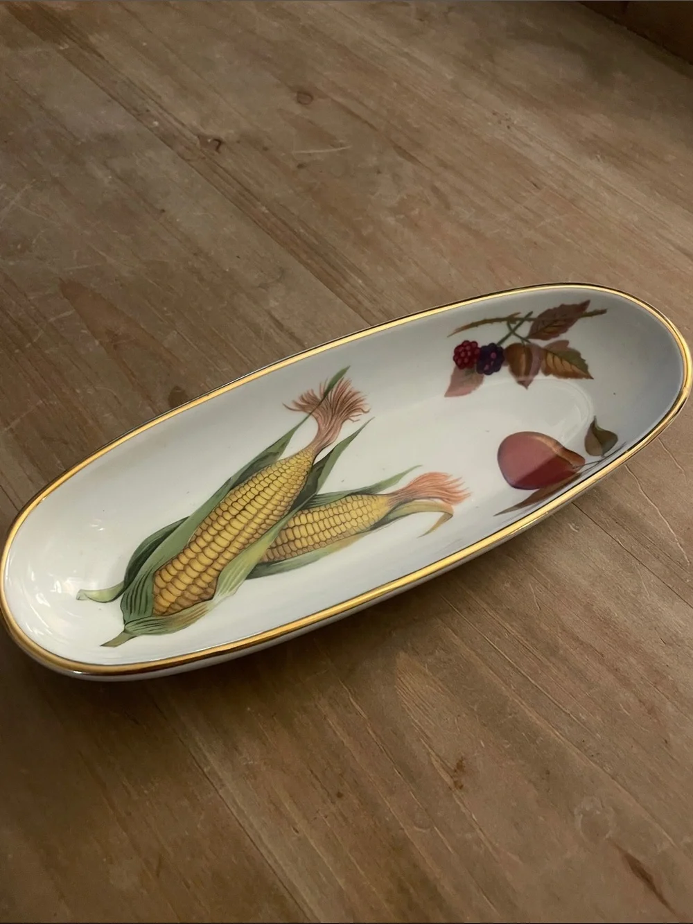 Royal Worcester Evesham  Vegetable-Printed Serving Dish in White and Yellow